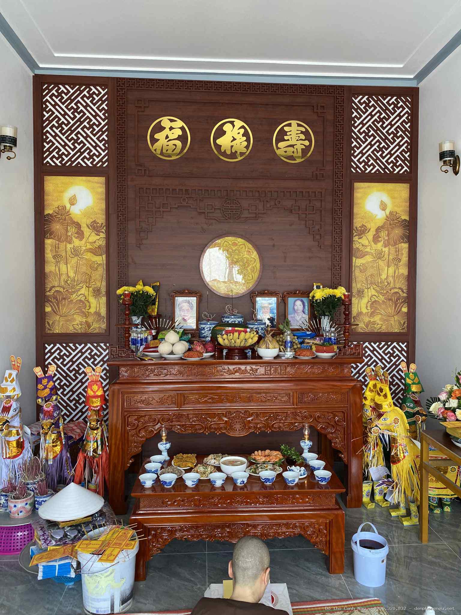 Bàn thờ mẫu 10 tại Hai Bà Trưng