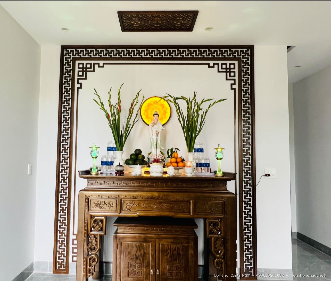 Bàn thờ mẫu 4 tại Hoàng Mai