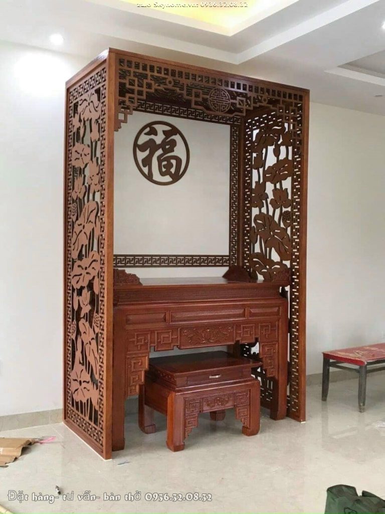 Bàn Thờ Đục Chạm Hoa Sen Nhỏ Gọn Chung Cư