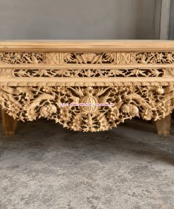 Mẫu vua sập thờ gỗ gụ Lào liền khối đục tay theo yêu cầu khách hàng